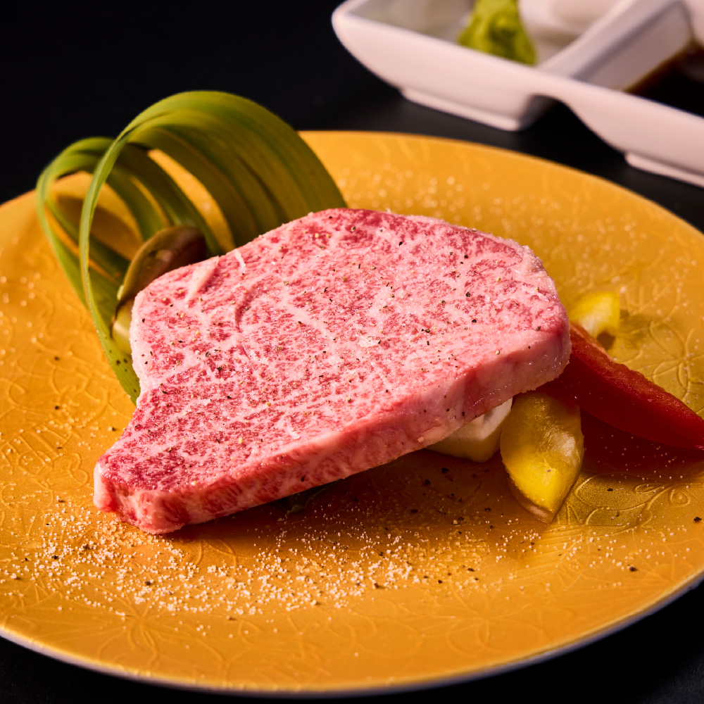 必ず食べていただきたい究極の厳選肉。
